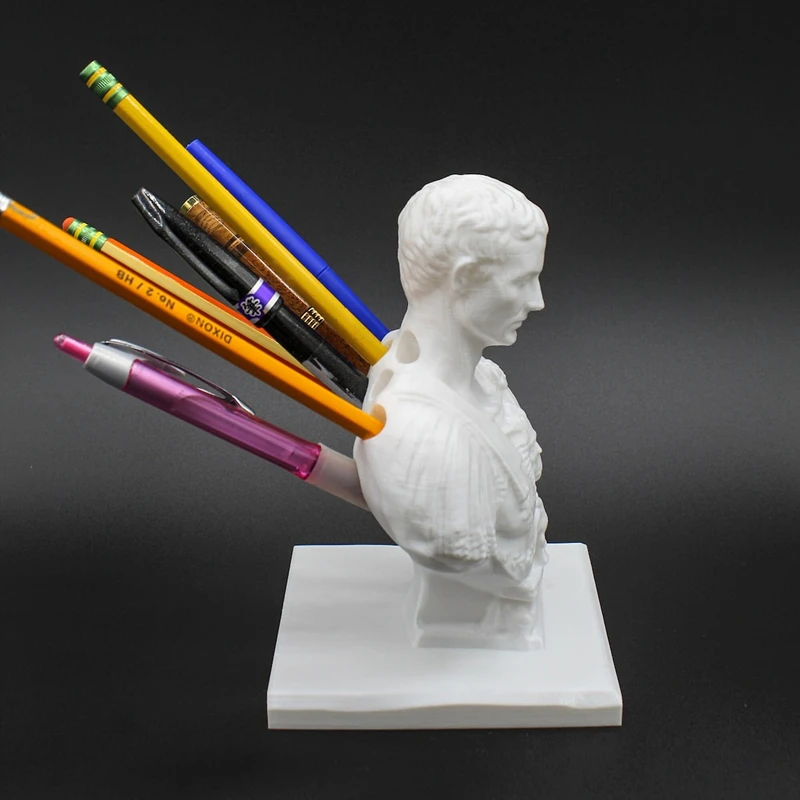 3D Printing Pen - 3D printed Julius Caesar statue Office
